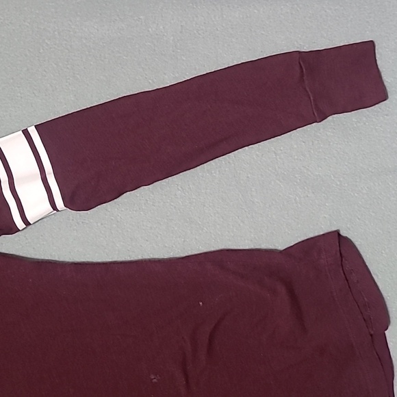 PINK VICTORIA'S‎ SECRET Women's Burgundy Long Sleeve Low Cut Tee Shirt - Size XS - Picture 6 of 11